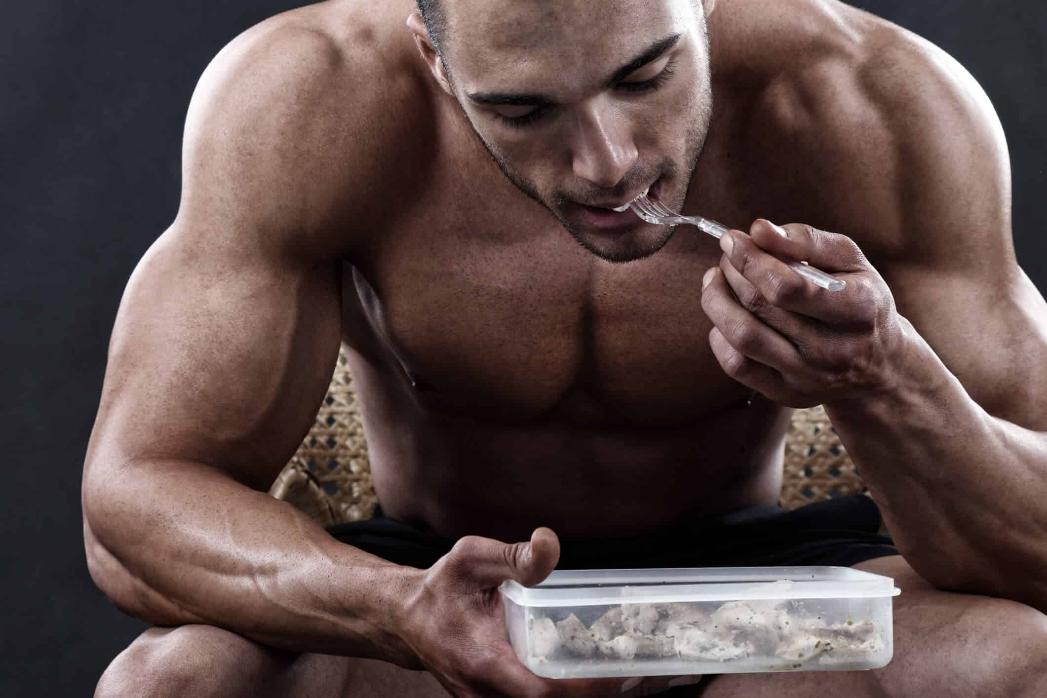 Быть сильнее еды. Еда для спортсменов. Наращивание мышц. Здоровое тело мужчины. Здоровые мышцы.