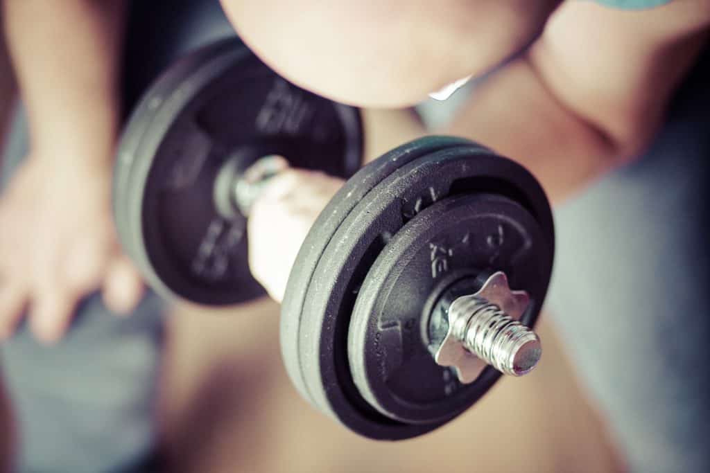 treino de costas com halteres 3