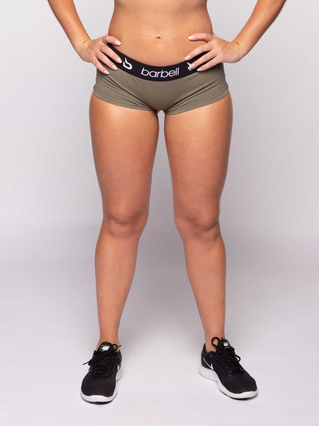 Shorts feminino colado Clearance